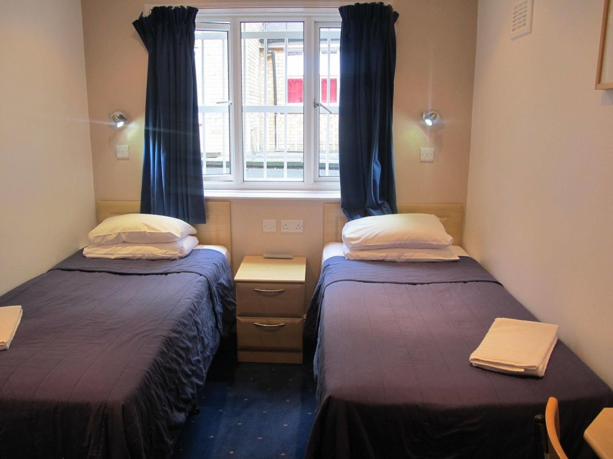 Alhambra Hotel London Kültér fotó